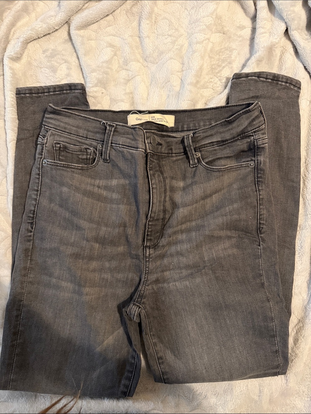 GAP Women's Skinny Jeans in Charcoal Gray